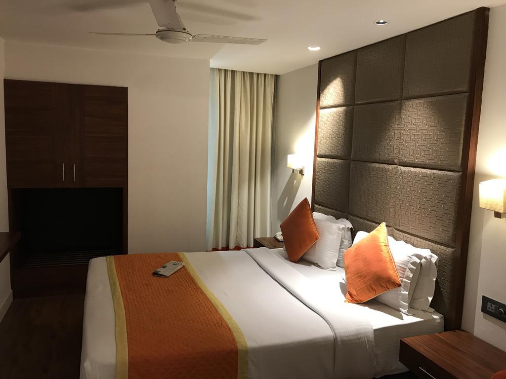 southern star hotel delhi